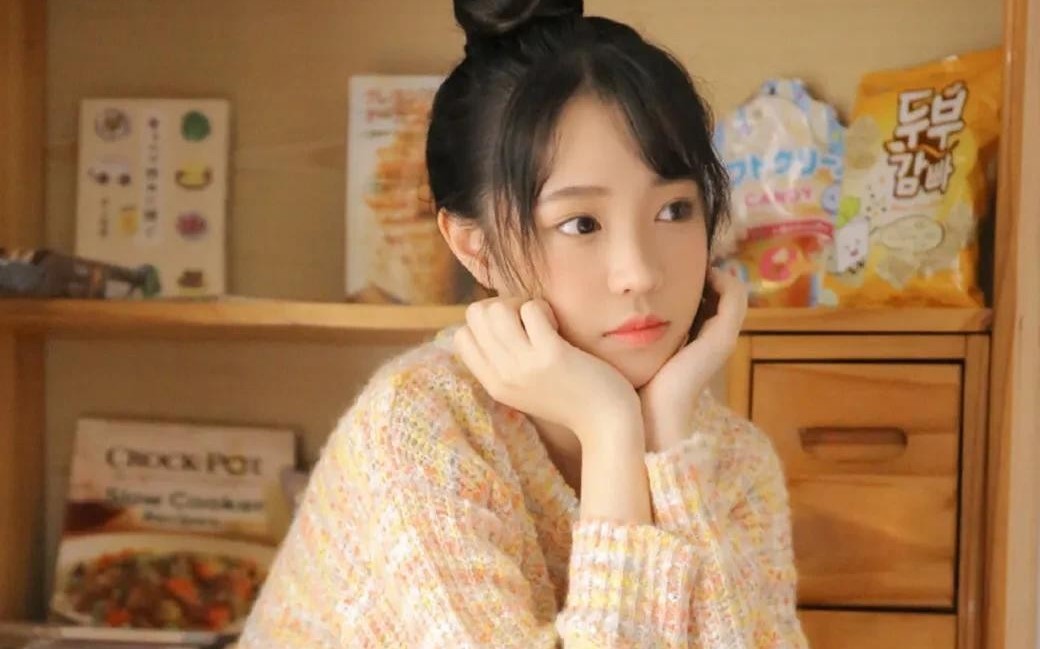 赞美女人漂亮的句子（夸女人的话简短精辟）
