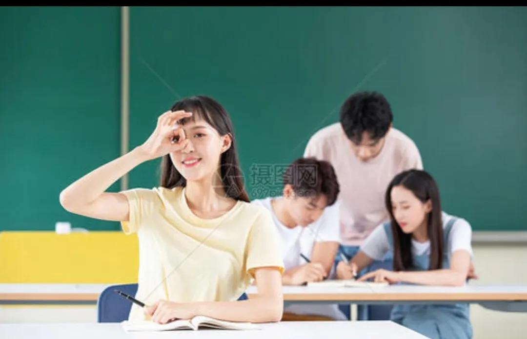 追梦少年励志句子（成长青春追梦的句子）