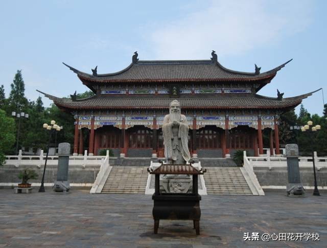 百年树人是什么意思（树人的寓意和象征）