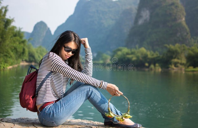 形容女人气质的句子（女人心态阳光的句子）