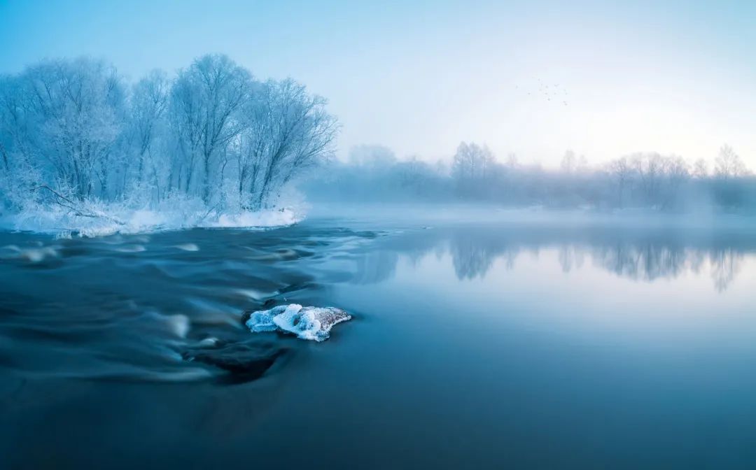 描写雪景的唯美诗句大全（赞美冬天雪景的诗句）