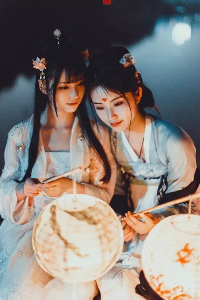 正月十五诗句唯美（最有名的元宵节古诗）