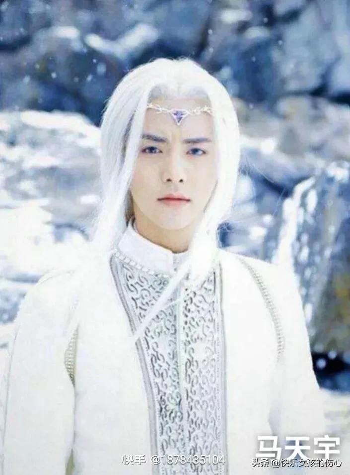 形容男人帅气有魅力的句子（男人稳重成熟说说短句）