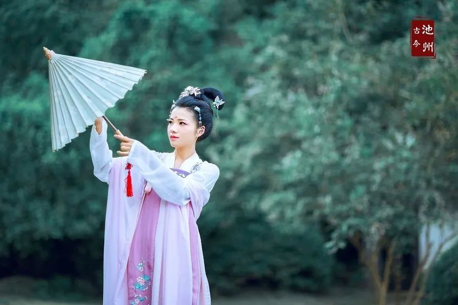 表达思念的诗句有哪些（描写思念的唯美句子）