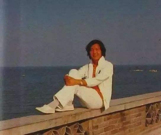 春暖花开海子原文（面朝大海诗歌赏析）