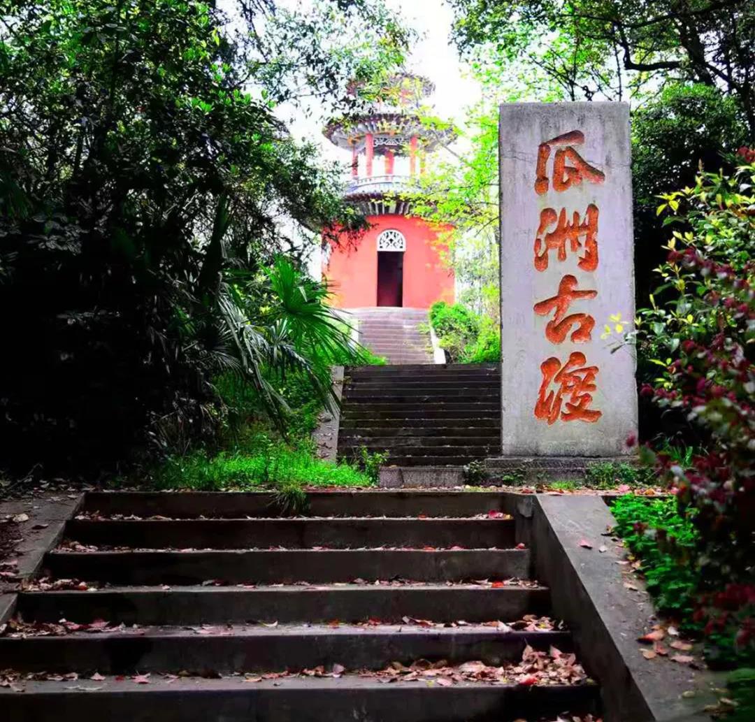 楼船夜雪瓜洲渡全诗（楼船夜雪瓜洲渡典故）