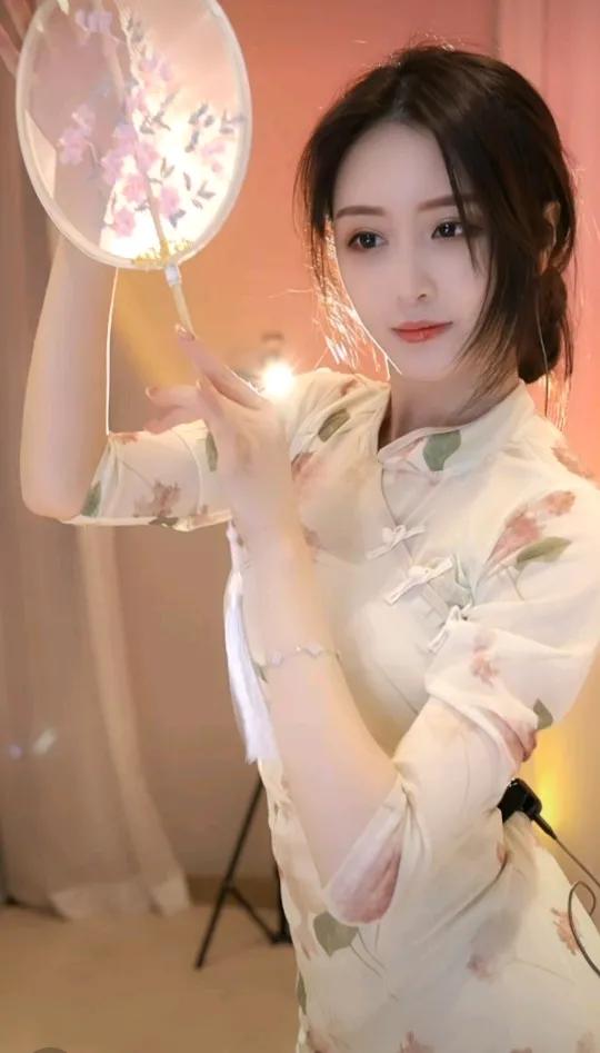 形容舞蹈动作优美的句子（描写舞蹈优美的一段话）