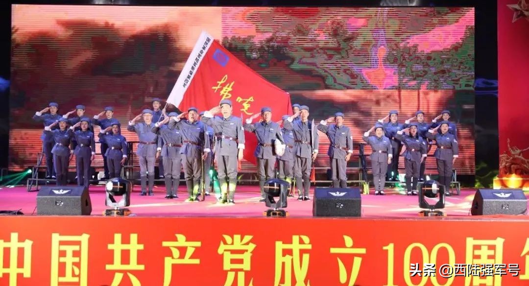 适合集体朗诵的诗歌（适合教师集体朗诵的诗歌）