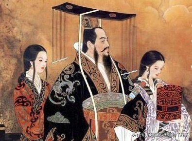 袖手旁观的近义词有哪些（袖手旁观的反义词和近义词）