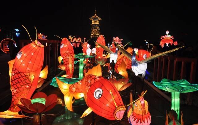 元宵佳节的诗句祝福（元宵节的好词好句好段）