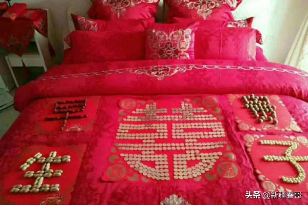 结婚祝福语四字顺口溜（最吉祥的八个字句子）