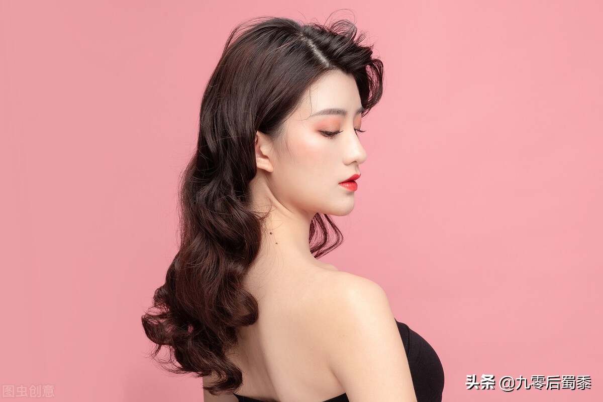 给女朋友空间留言浪漫句子（暖心话给女朋友短句）