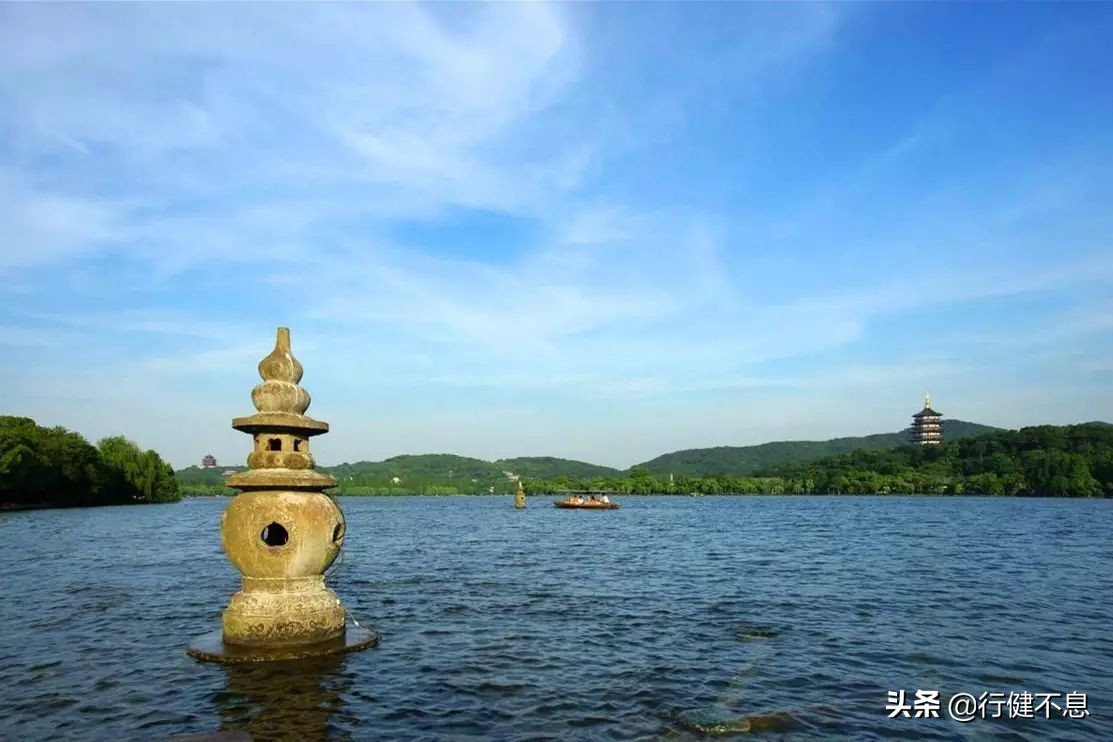 关于杭州西湖的诗句（6首描写西湖的古诗词）