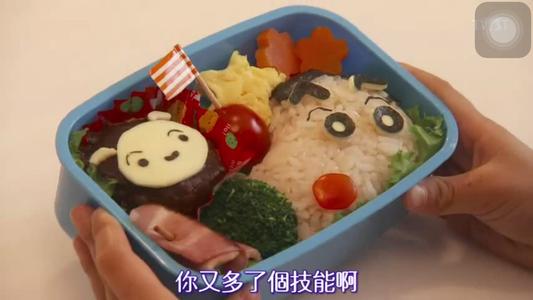形容零食好吃的句子有哪些（朋友圈晒零食配文）