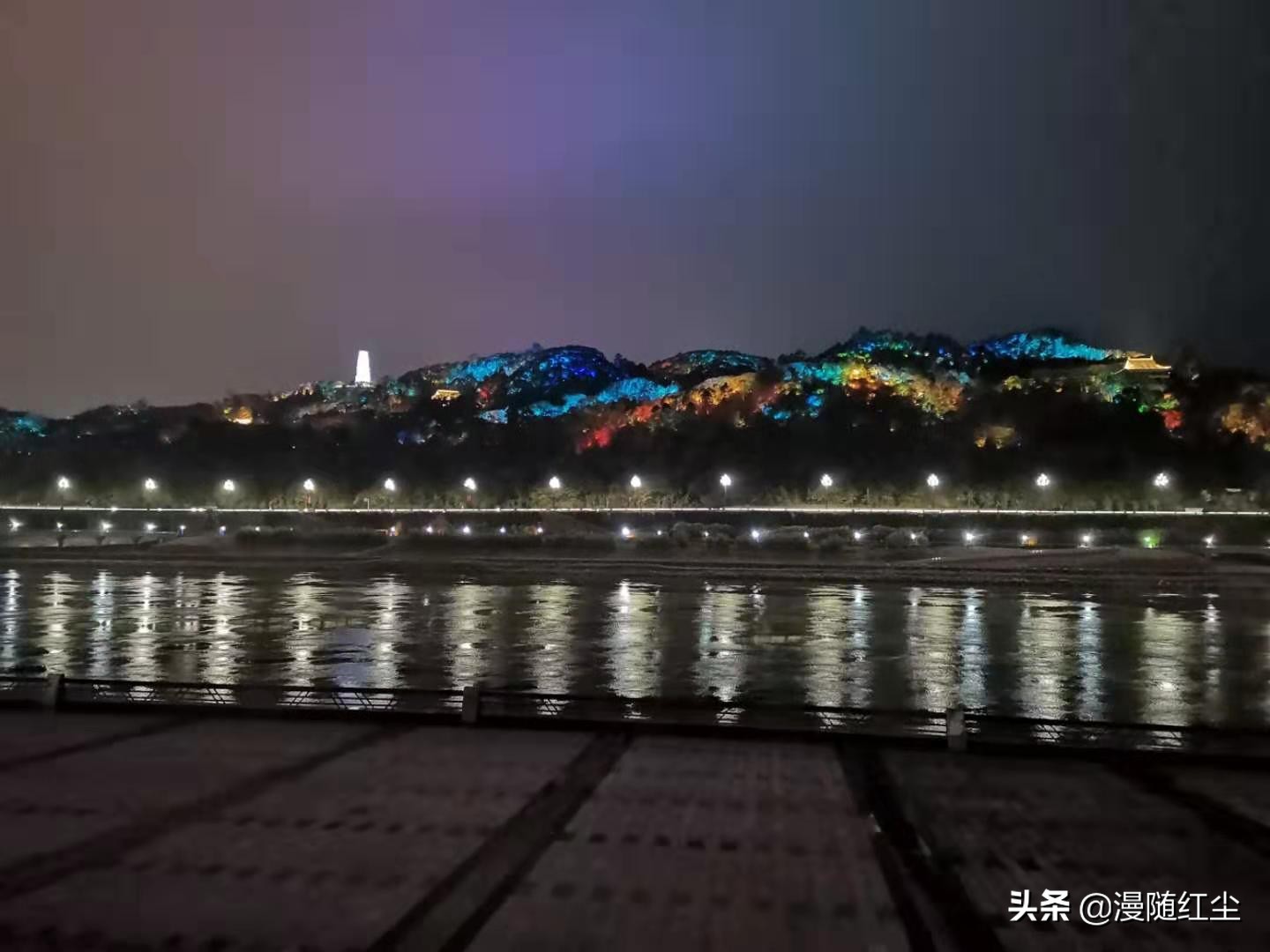 生命是脆弱的感悟句子（惋惜生命短暂脆弱的诗句）