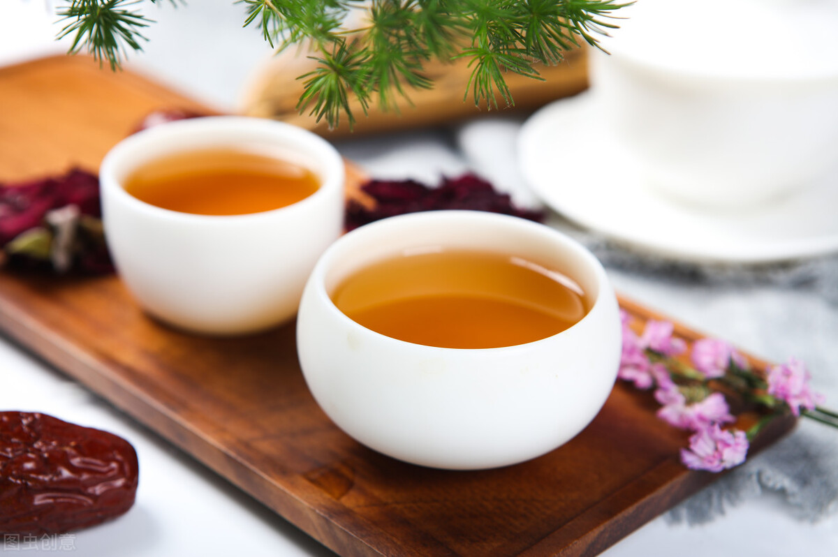 夸赞好茶的精美句子（适合发朋友圈的茶语）