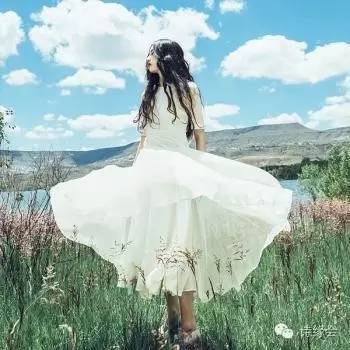 抒情诗歌现代诗（容易抒发感情的现代诗）