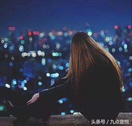 分手发的朋友圈文案（让对方看到心疼的句子）