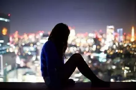 伤心失恋的句子说说心情（适合失恋发的20句说说）