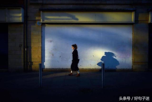 心里憋屈难受的说说（心里憋屈发朋友圈的句子）