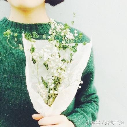 让人感动到哭的句子（送给女朋友一段感动到哭的话）