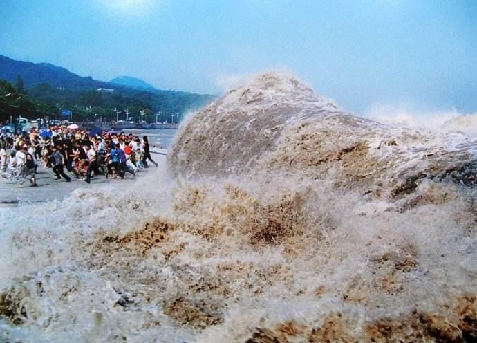 钱塘江诗句最出名的（关于钱塘江的著名诗句）