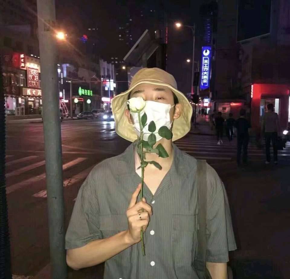 抖音描写男人霸气的句子（男人硬气经典语录）