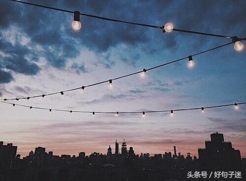 让人看了心疼的句子说说（特别伤感让人看了想哭的句子）