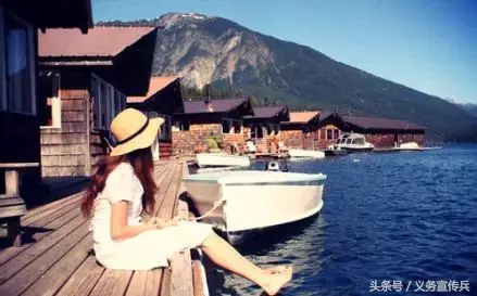 很累崩溃的句子说说（突然一刻心酸的短句分享）