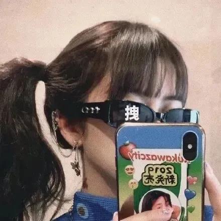 艾特闺蜜的说说沙雕配图（跟闺蜜互黑的搞笑句子）
