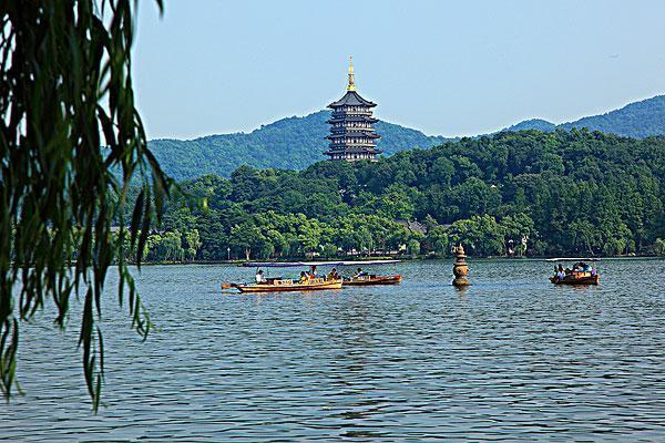 赞美城市的词语有哪些（形容城市繁华的唯美句子）