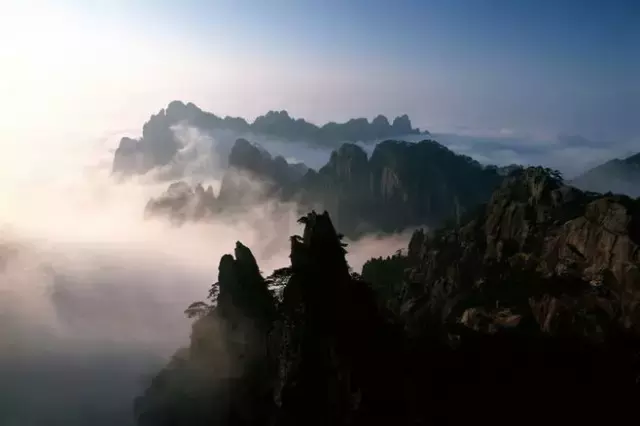 形容才华横溢的诗句（精选这20首著名古诗）