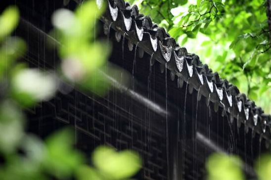 初中诗词赏析技巧（中国著名古诗词赏析大全）