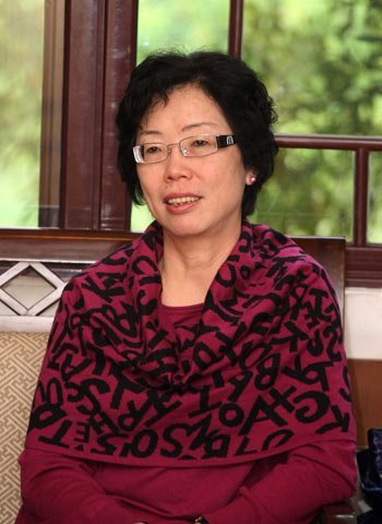 致橡树原文朗诵董卿（致橡树朗诵节奏 ）