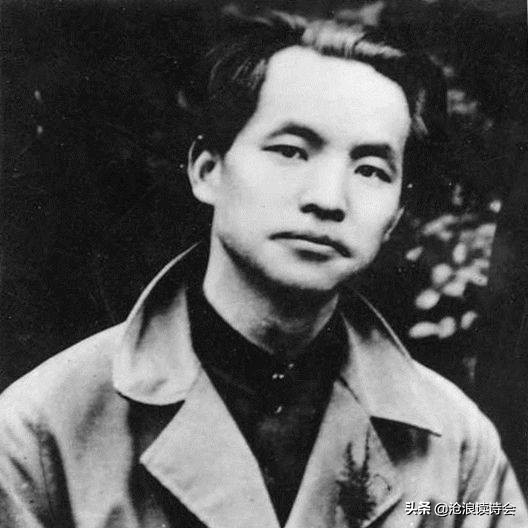 描写革命烈士的诗句有哪些（送给革命烈士的4首经典古诗）