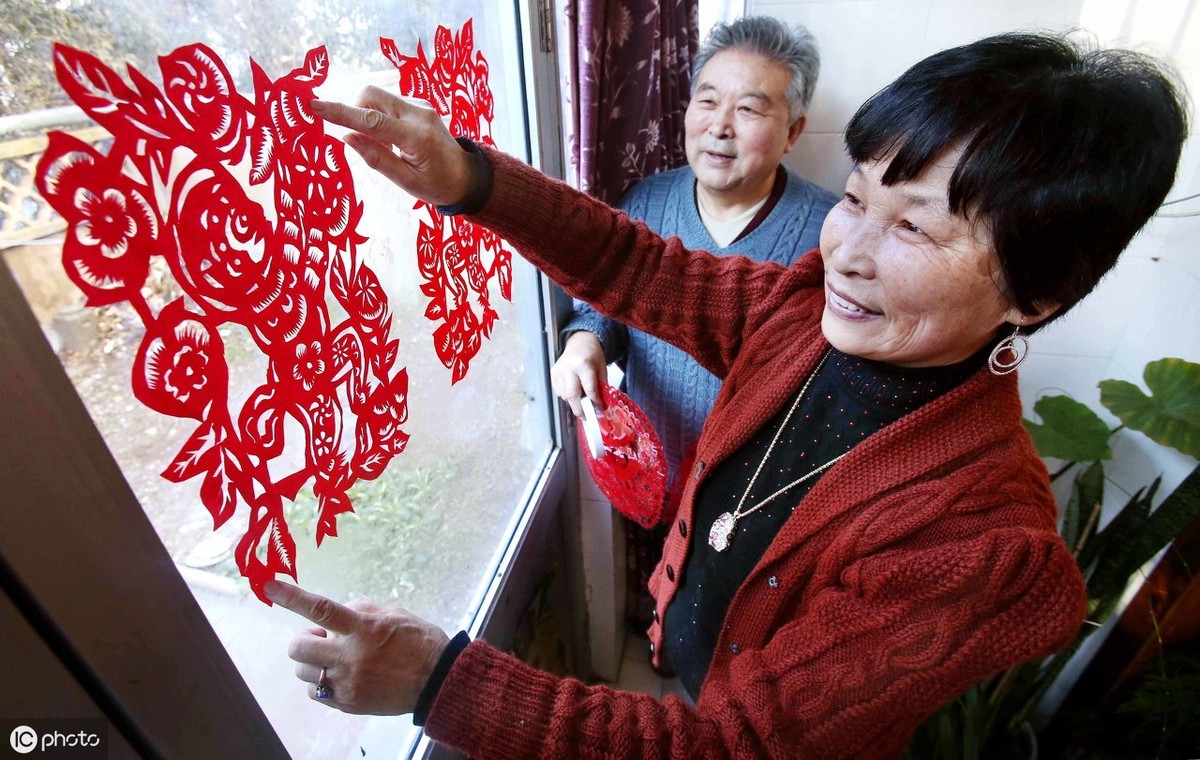 关于家温馨的诗句（赞美温馨家庭古诗词）