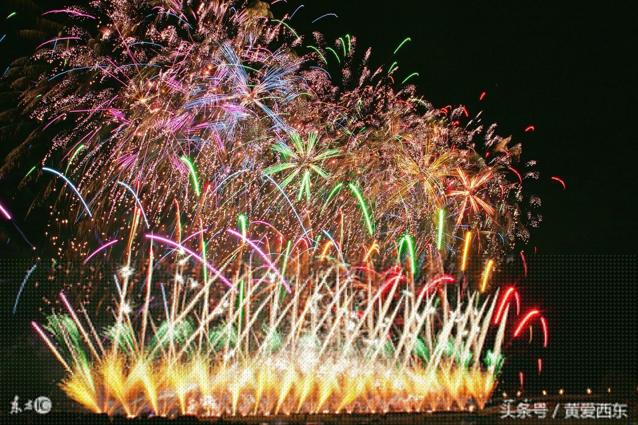 形容烟花的唯美句子（有关烟花的名诗名句）