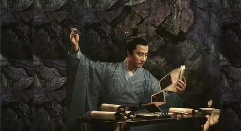 白居易杨柳枝的意思（杨柳枝古诗赏析和解释）