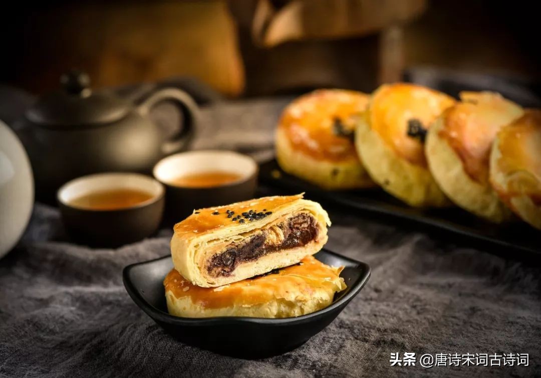 形容美食的句子有哪些(摘抄这70条唯美美食句）