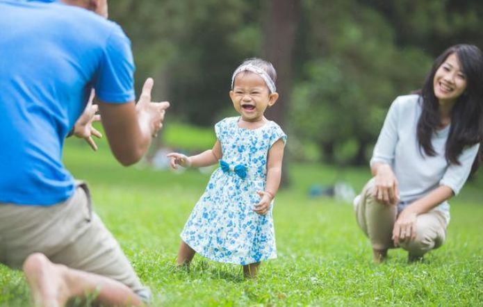 夸小朋友可爱的幽默句子（孩子萌萌哒发圈短句）