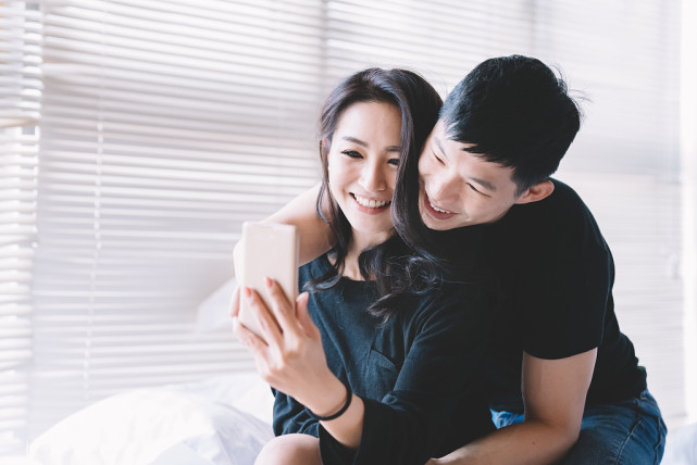 给女朋友留言的暖心句子（公开女朋友的文案简单）