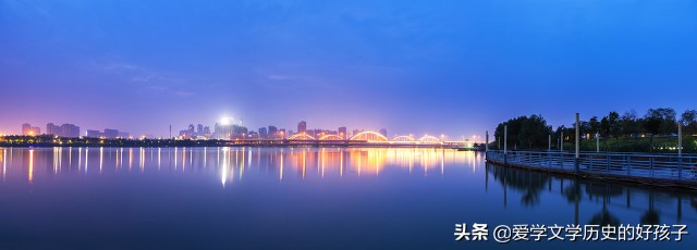 望洞庭湖古诗朗诵（望洞庭湖赠张丞相）
