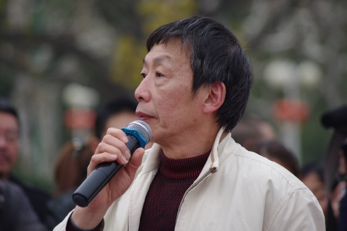 致橡树原文朗诵董卿（致橡树朗诵节奏 ）