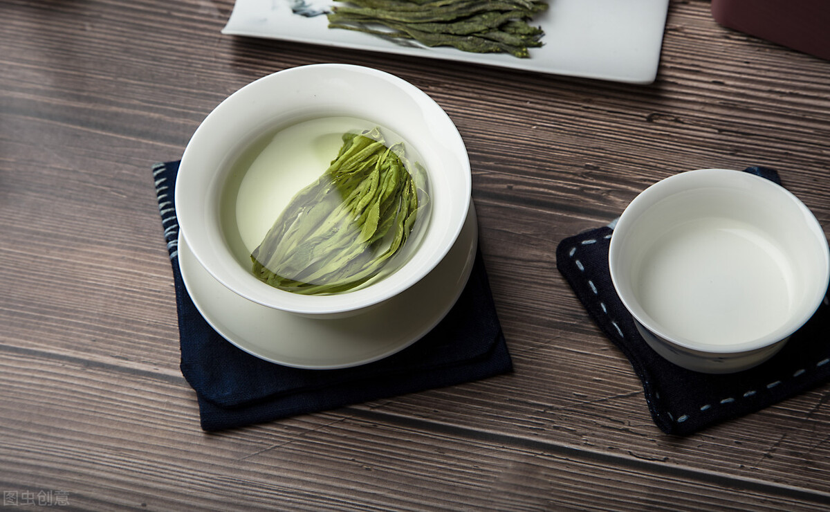 夸赞好茶的精美句子（适合发朋友圈的茶语）