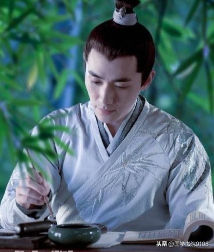形容男人的句子唯美短句（描写优秀男人的好句）