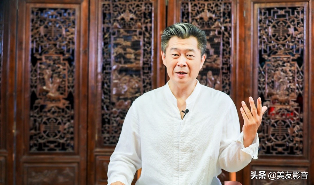黄鹤楼送孟浩然之广陵古诗（李白的登黄鹤楼）