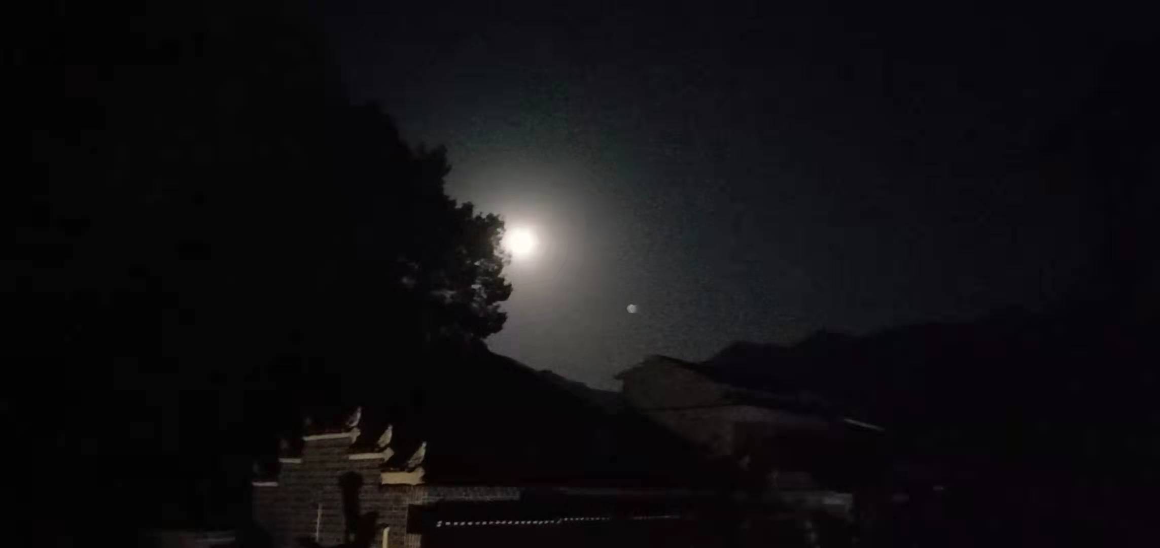 描写中秋的现代诗（赞美中秋节的现代诗）