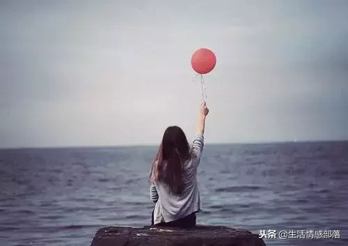 难过时安慰自己的句子（说不出的压抑和心累）