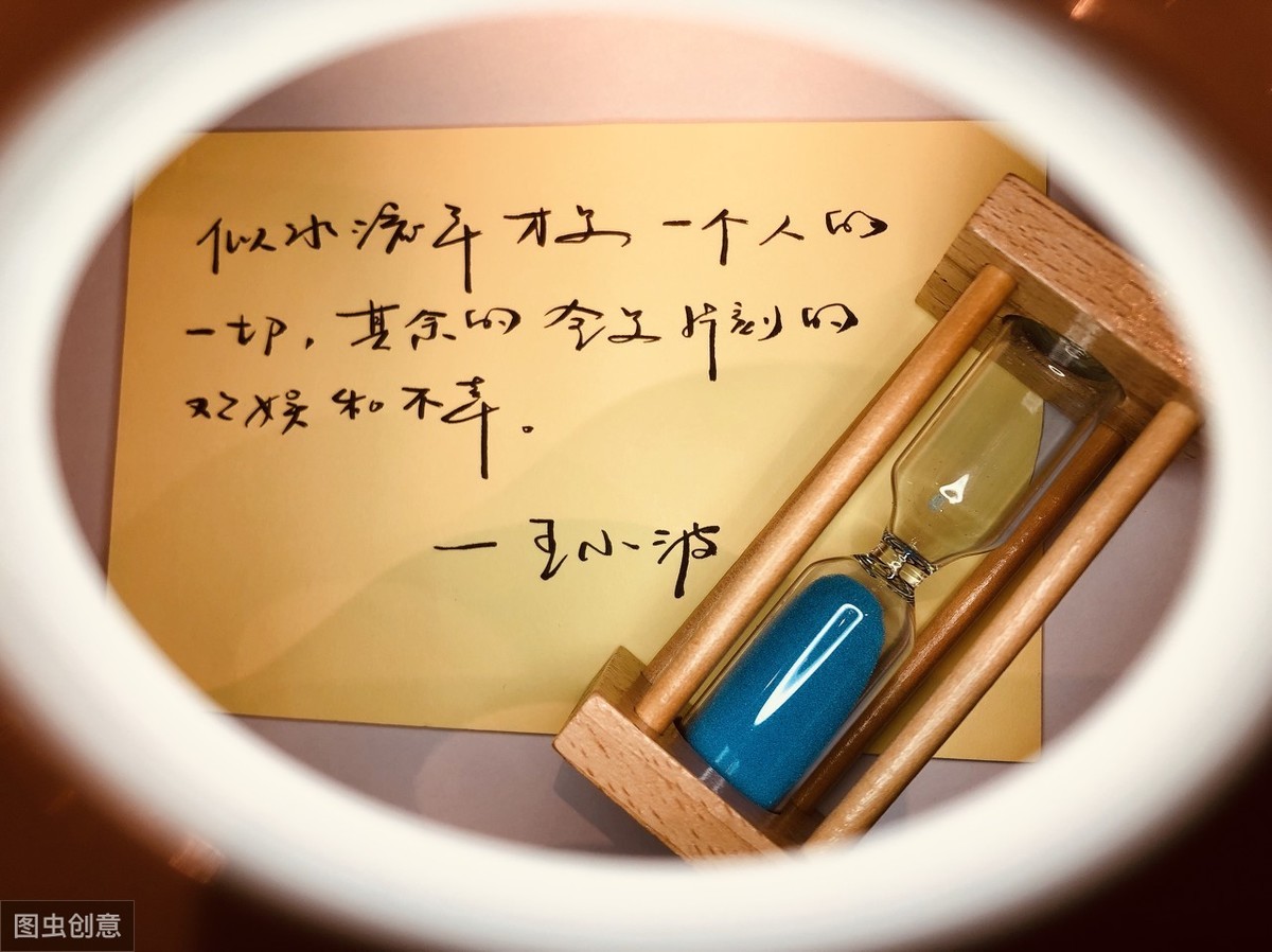 现代著名短诗有哪些（现代诗歌短篇简单）
