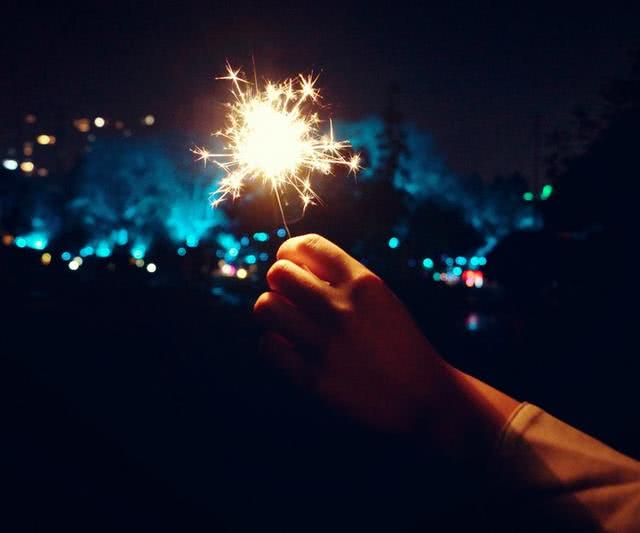 又一个失眠的夜晚说说（注定失眠的一个夜晚）